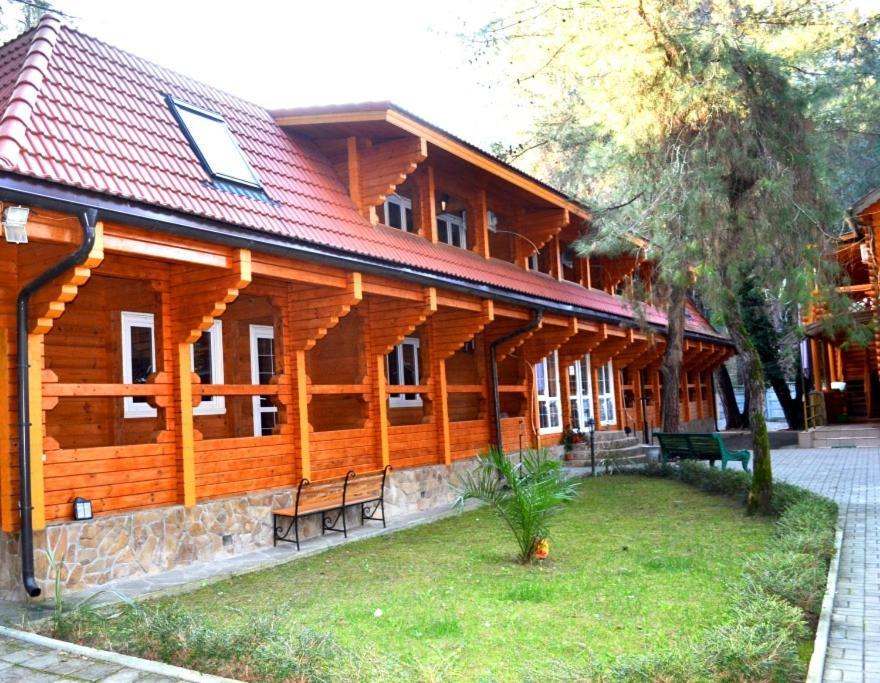 Гостевой Дом Сосновый Бор Pizunda Exterior photo