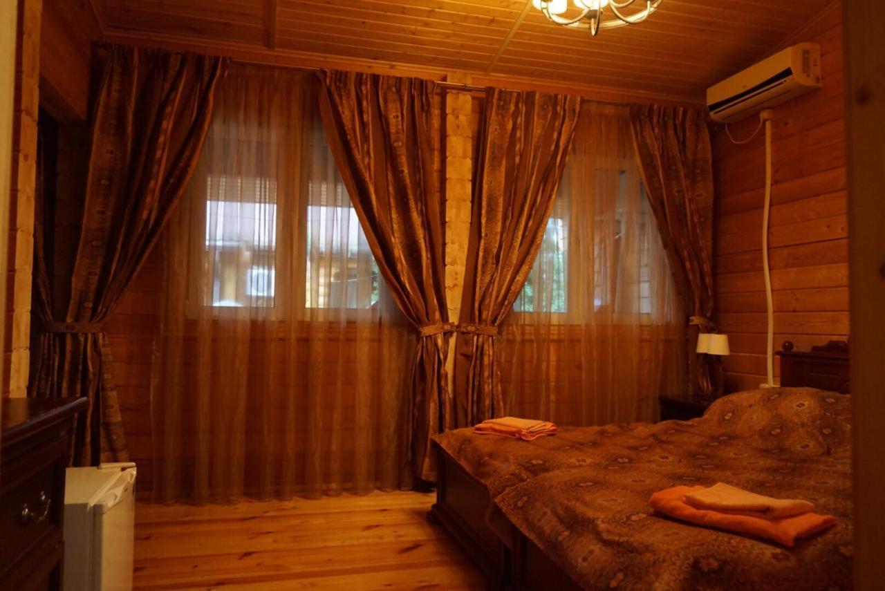 Гостевой Дом Сосновый Бор Pizunda Exterior photo