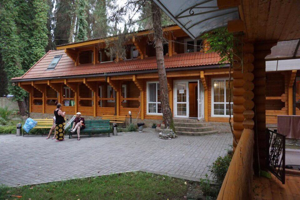 Гостевой Дом Сосновый Бор Pizunda Exterior photo