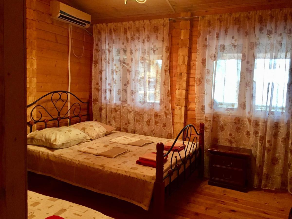 Гостевой Дом Сосновый Бор Pizunda Exterior photo